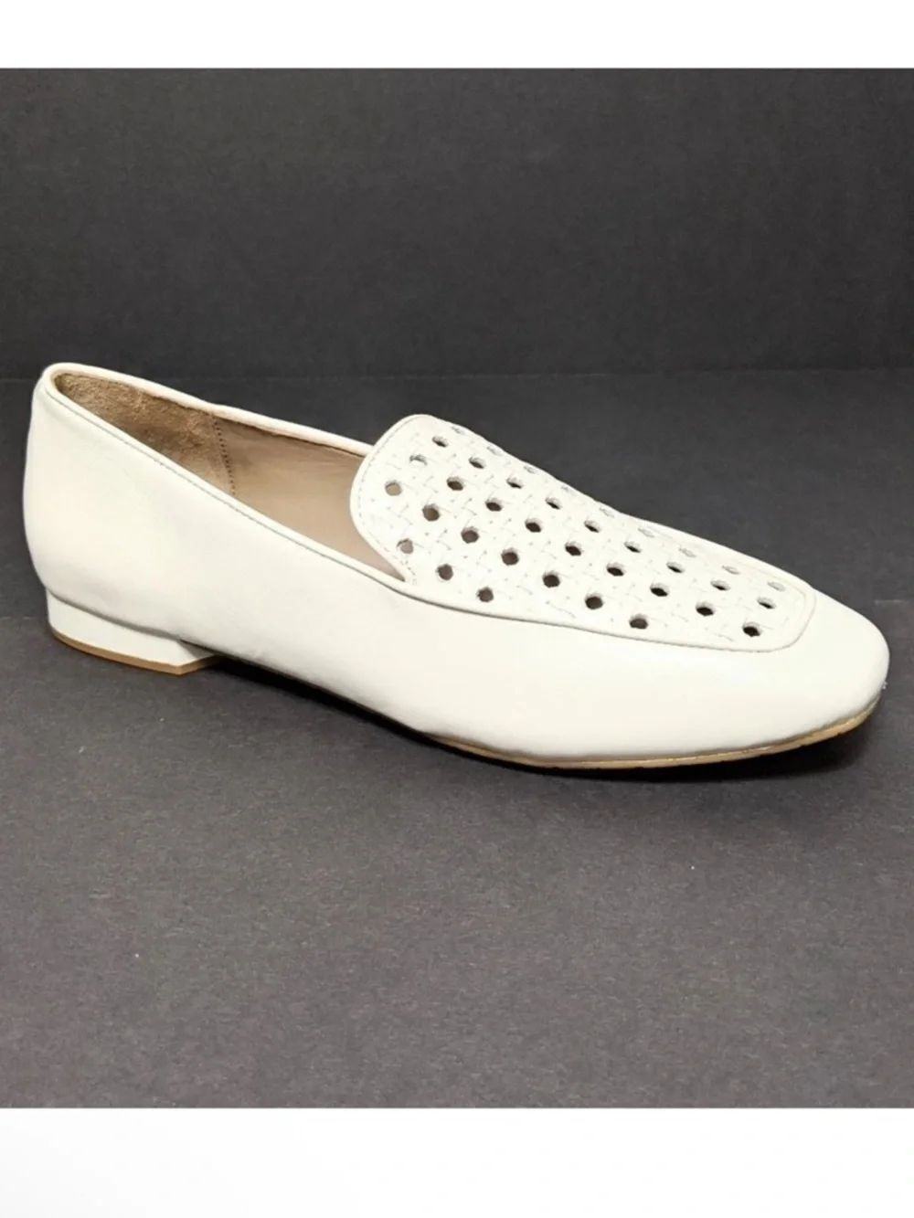 NWOB DONALD PLINER Honey Embossed Loafers 7.5